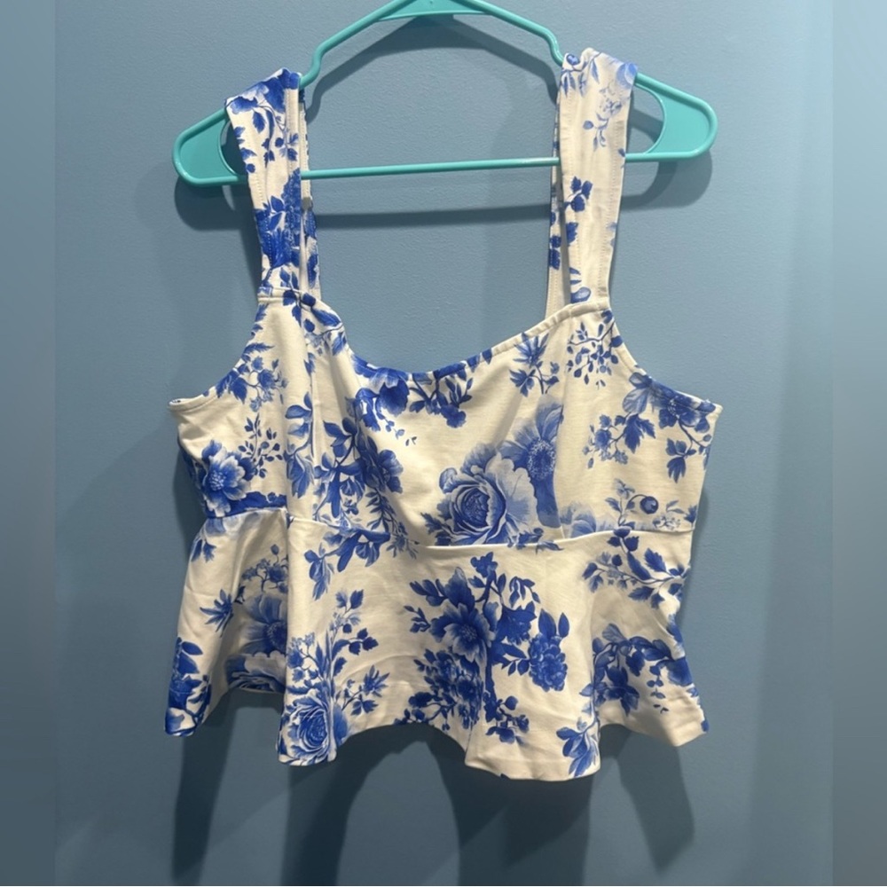 Anthropologie: Maeve NWT Floral Blue and White Peplum Top Size Medium - Picture 5 of 11